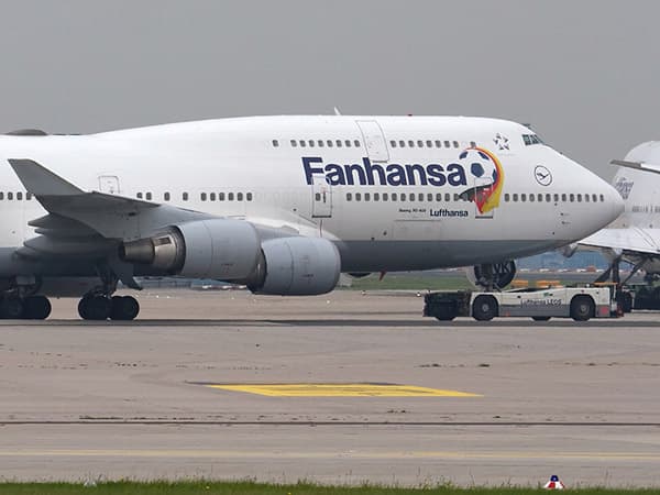 Lufthansa B747-400 Fanhansa