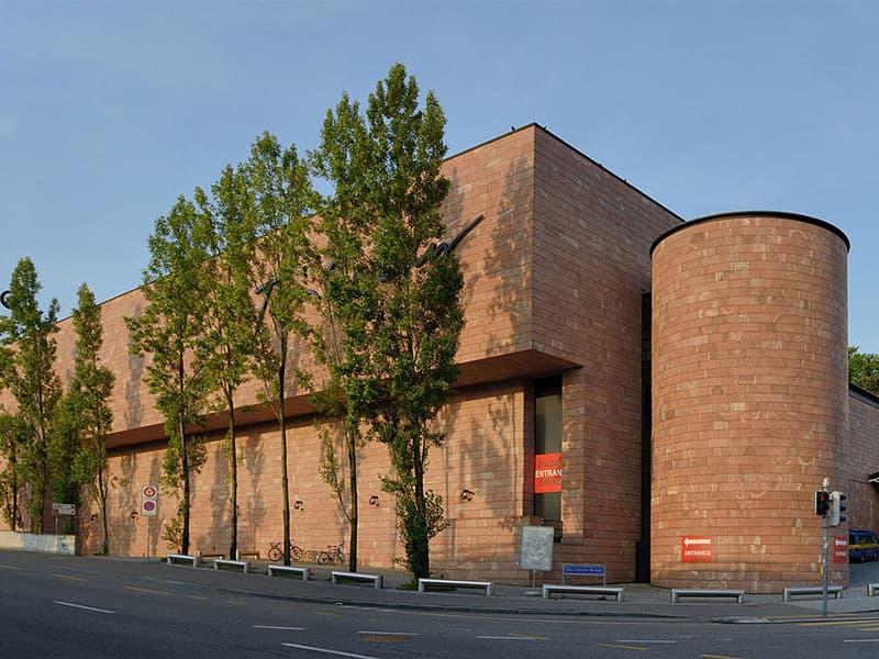 ティンゲリー美術館