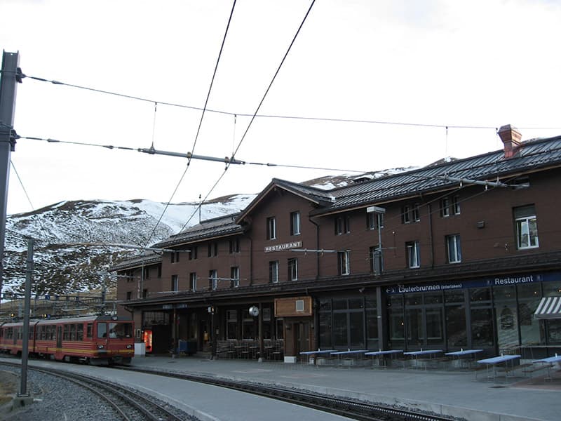 ラウターブルンネン駅