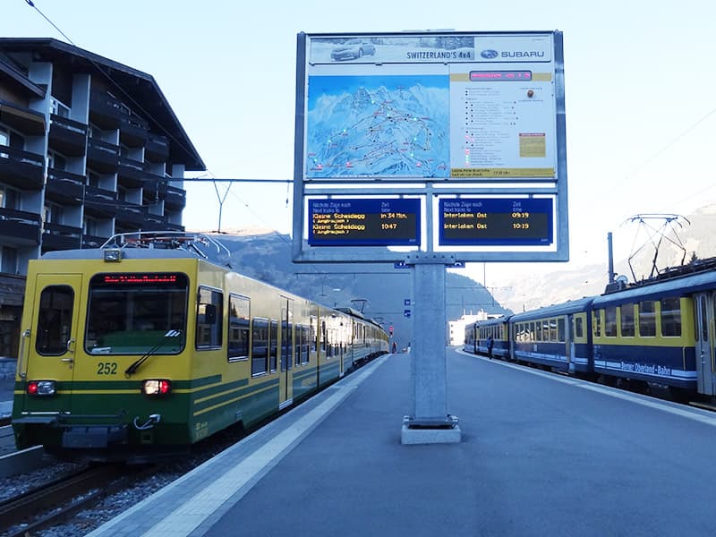 グリンデルワルト駅