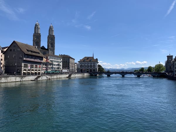 チューリッヒ・ルツェルン・ベルン・バーゼル 8日間
